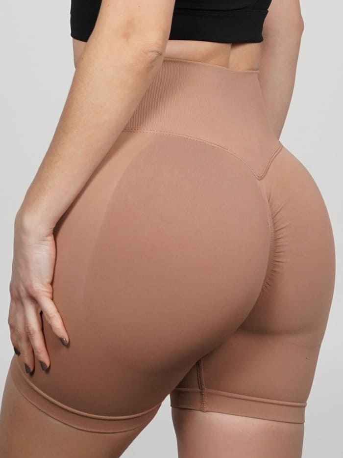 Mallas Cortas Push Up Seamless en Camel Ruka